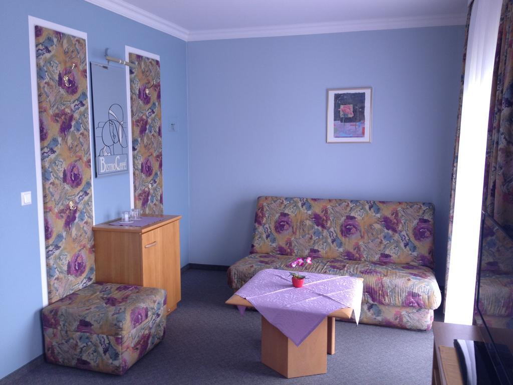 Pension Seerose Drobollach am Faakersee Kamer foto