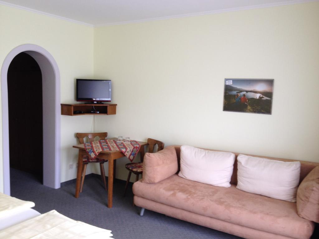 Pension Seerose Drobollach am Faakersee Kamer foto